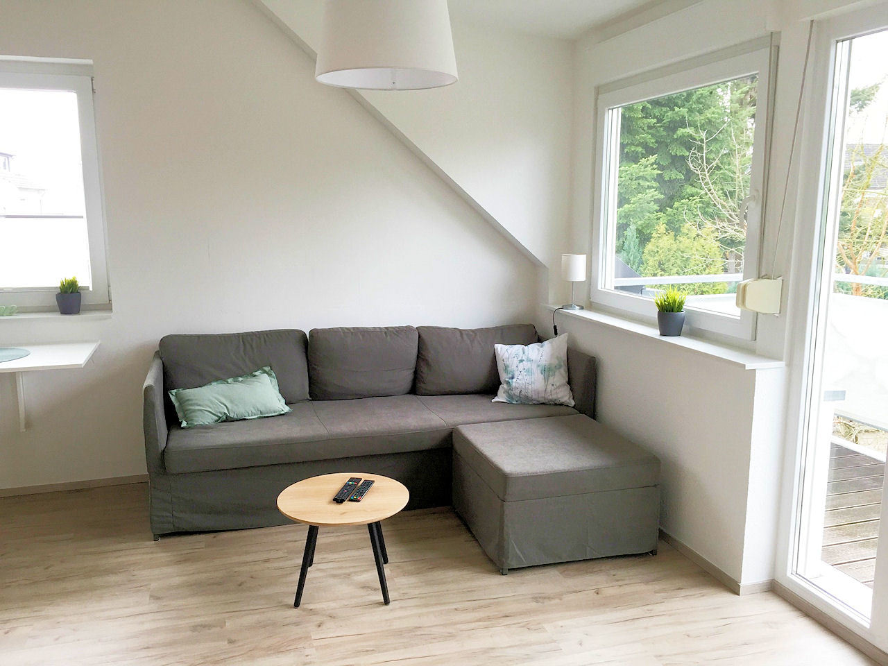 Schicke Balkonwohnung nähe Bahnhof Lövenich - Photo 1