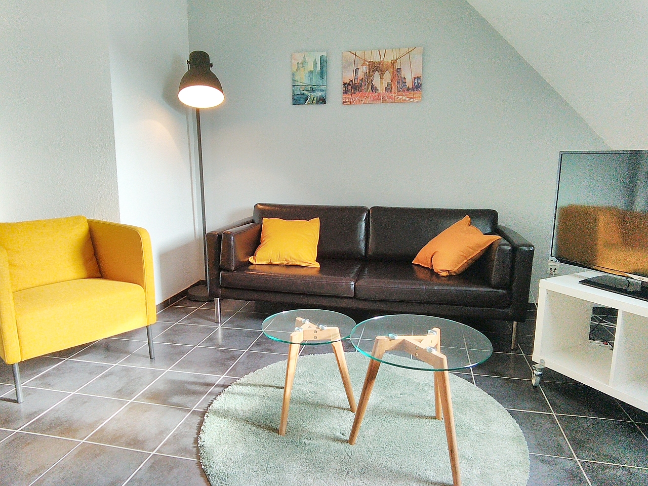 Hell & Chic- 2 Zimmer DG Wohnung in Nippes - Video online - Foto 3