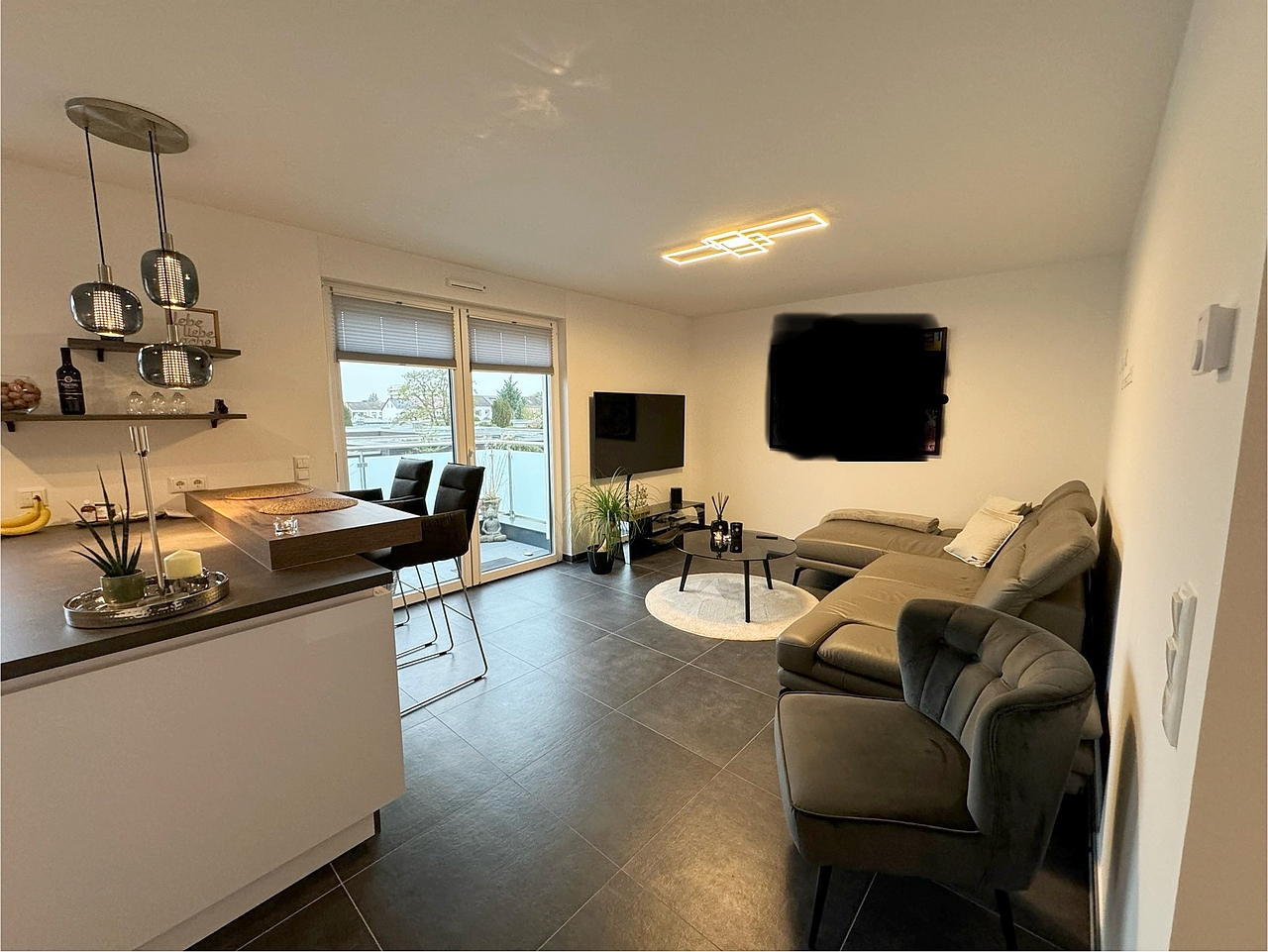 Modern Living in Pulheim - Photo 1