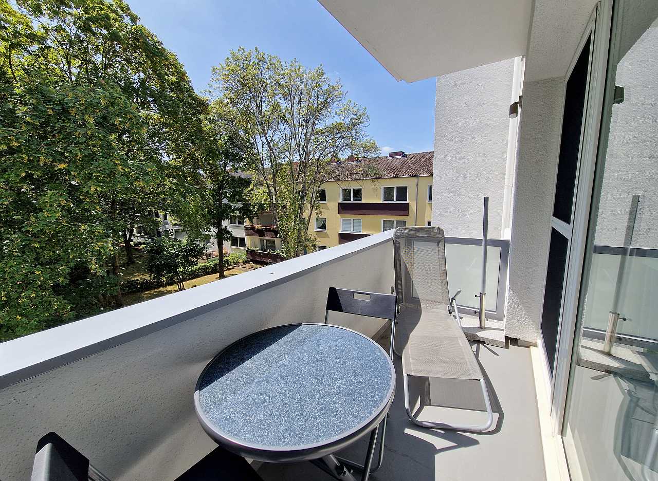 Modern möblierte Wohnung mit Balkon in Köln-Dünnwald - Video online - Photo 5