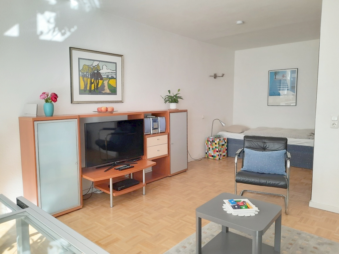 Möbliertes Cityapartment, Nähe Brüsseler Str. mit Aufzug , Haltestelle Friesenplatz gut zu erreichen - Foto 1
