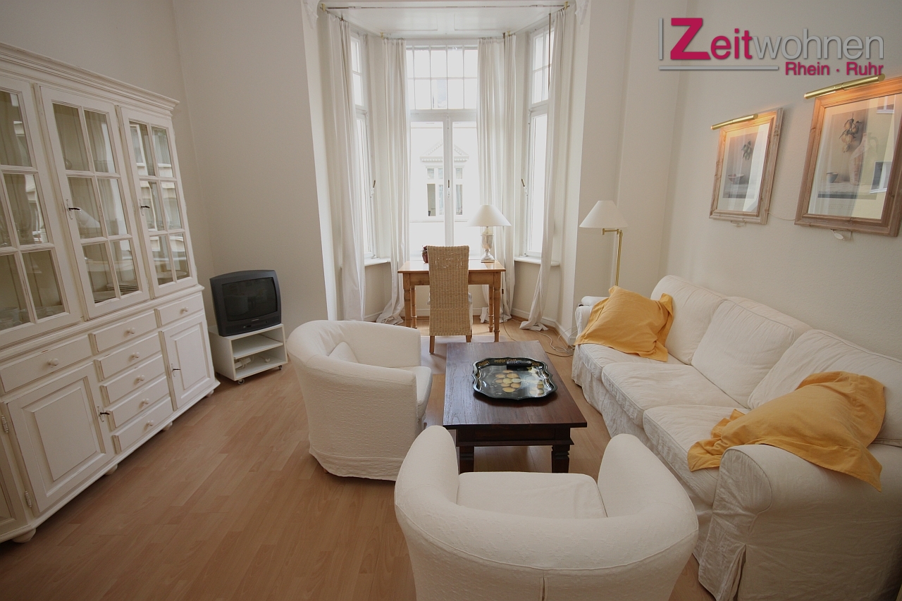 Möblierte 2-Zimmer Jugendstil-Wohnung in Schlossparknähe, mit Erker - Photo 3